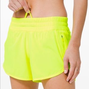 ISO Lululemon tracker shorts 4” size 6